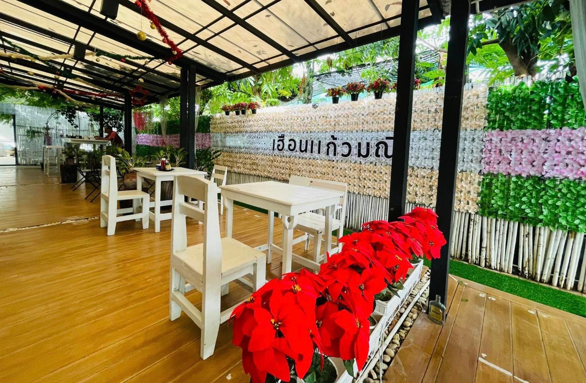 I Am Cottage เฮือนแก้วมณี Nakhon Pathom Extérieur photo